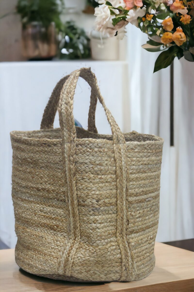 Natural jute tote bag